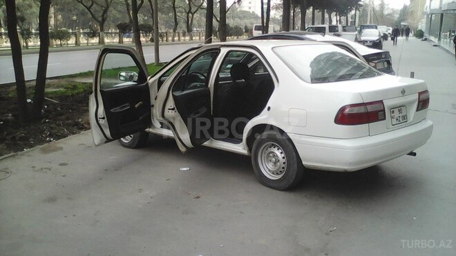 Nissan Sunny 2000, 149,900 km - 1.4 l - Bakı