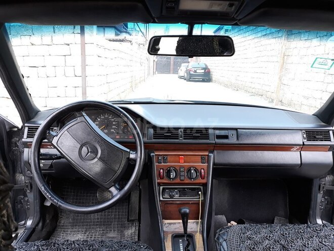 Mercedes E 230 1991, 300,000 km - 2.3 l - Bakı