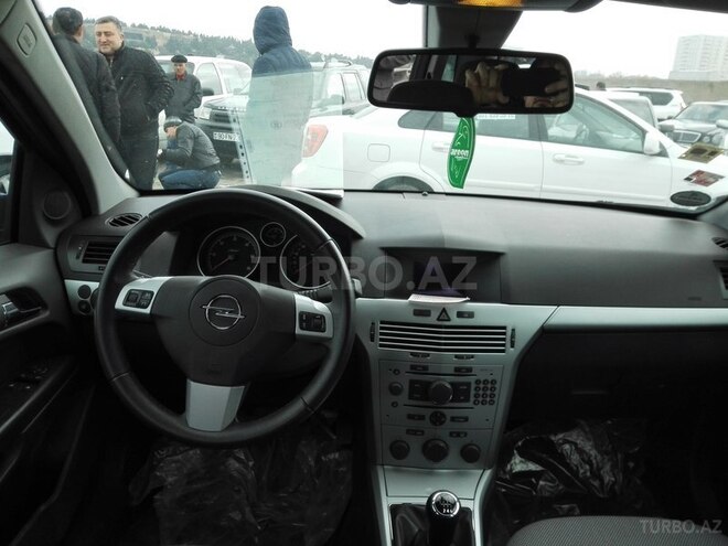Opel Astra 2009, 187,000 km - 1.9 l - Bakı