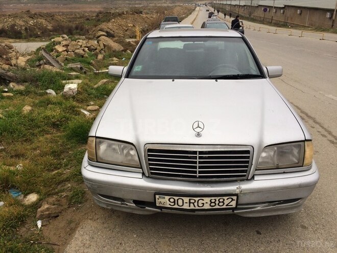 Mercedes C 220 1999, 263,981 km - 2.2 l - Bakı