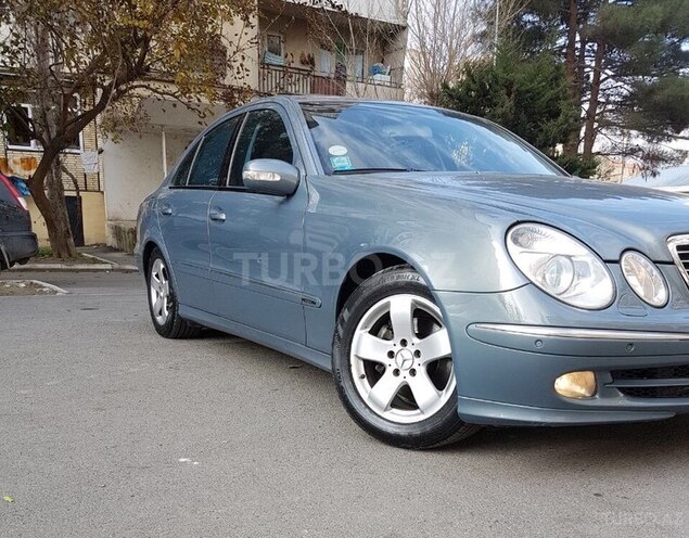 Mercedes E 320 2004, 207,692 km - 3.2 l - Bakı