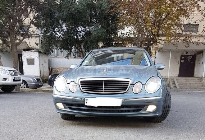 Mercedes E 320 2004, 207,692 km - 3.2 l - Bakı