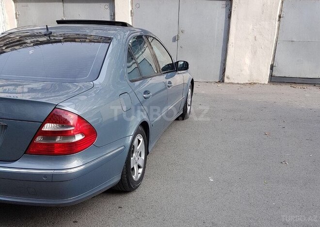 Mercedes E 320 2004, 207,692 km - 3.2 l - Bakı