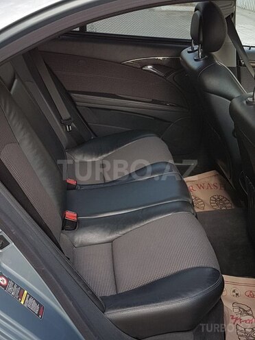 Mercedes E 320 2004, 207,692 km - 3.2 l - Bakı