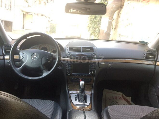 Mercedes E 320 2004, 207,692 km - 3.2 l - Bakı