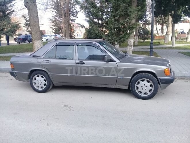 Mercedes 190 1989, 420,000 km - 2.0 l - Bakı