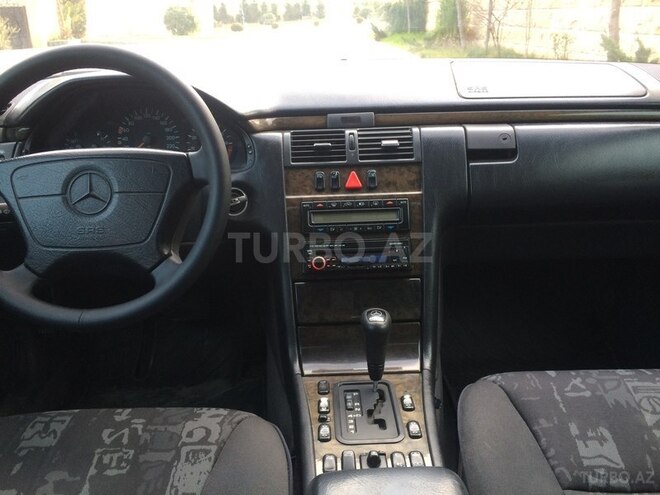 Mercedes E 200 1997, 197,000 km - 2.0 л - Bakı