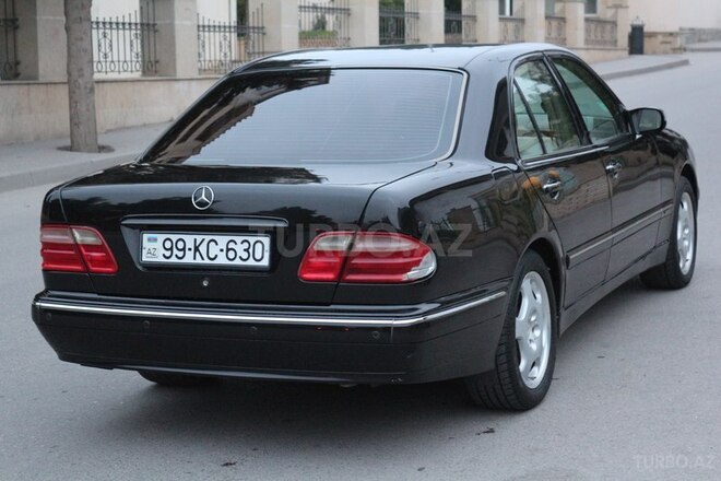 Mercedes E 320 2001, 265,000 km - 3.2 l - Bakı