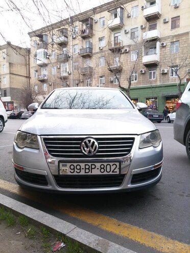 Volkswagen Passat 2005, 245,500 km - 2.0 л - Bakı
