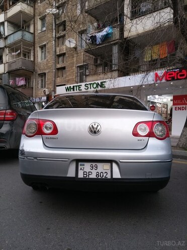 Volkswagen Passat 2005, 245,500 km - 2.0 л - Bakı