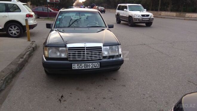 Mercedes E 200 1990, 263,292 km - 2.0 л - Bakı