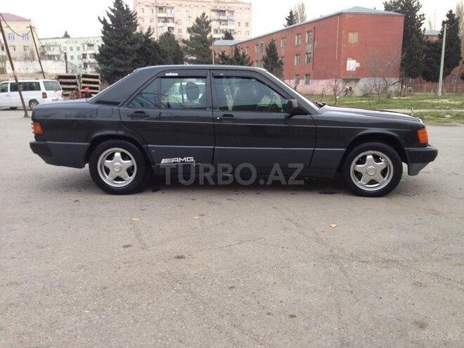Mercedes 190 1989, 385,000 km - 2.0 l - Sumqayıt