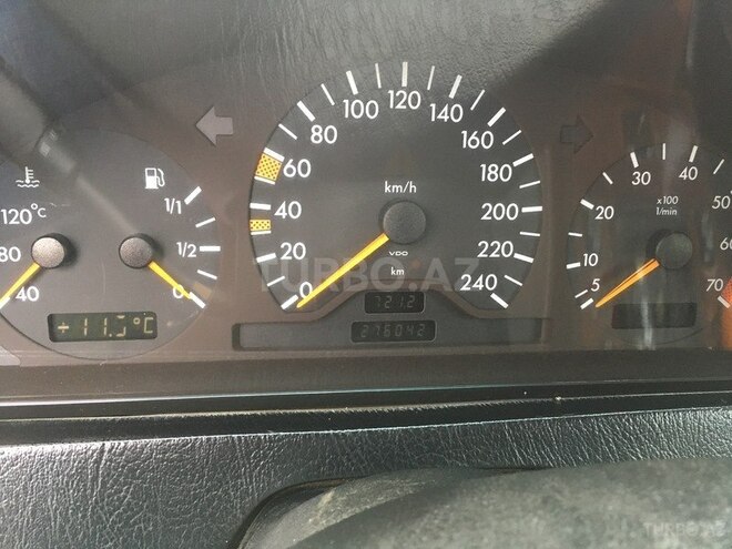 Mercedes C 180 1995, 276,042 km - 1.8 л - Yevlax