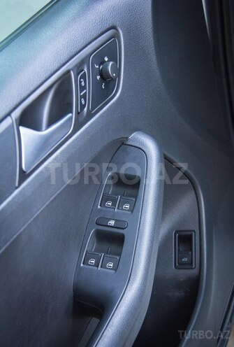 Volkswagen Jetta 2014, 70,000 km - 1.8 l - Bakı