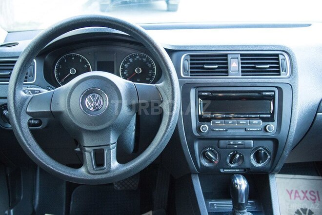 Volkswagen Jetta 2014, 70,000 km - 1.8 l - Bakı