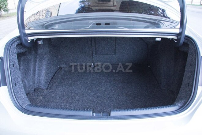 Volkswagen Jetta 2014, 70,000 km - 1.8 l - Bakı