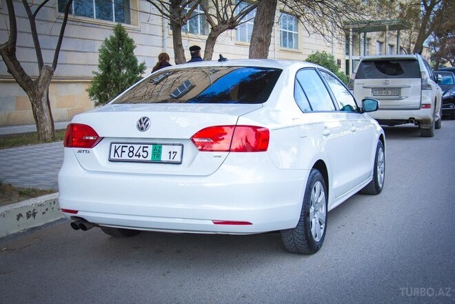 Volkswagen Jetta 2014, 70,000 km - 1.8 l - Bakı