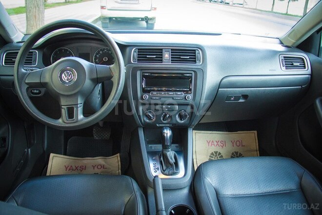 Volkswagen Jetta 2014, 70,000 km - 1.8 l - Bakı