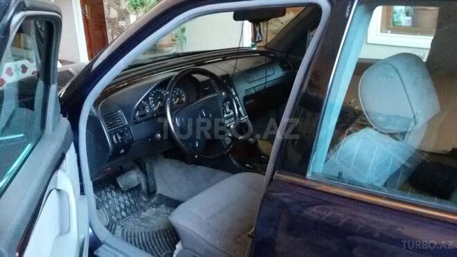 Mercedes C 180 1996, 332,000 km - 1.8 l - Qazax