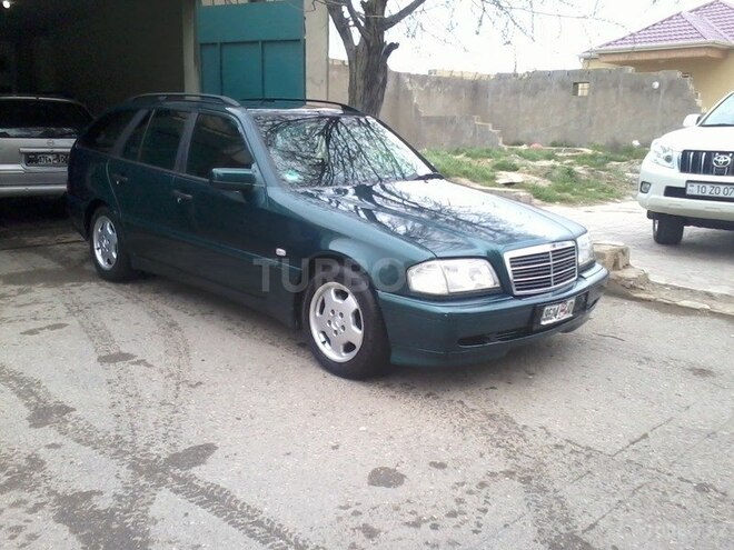 Mercedes C 240 1999, 197,852 km - 2.4 l - Şamaxı