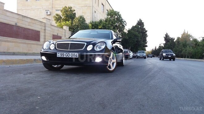Mercedes E 240 2003, 310,000 km - 2.6 l - Bakı