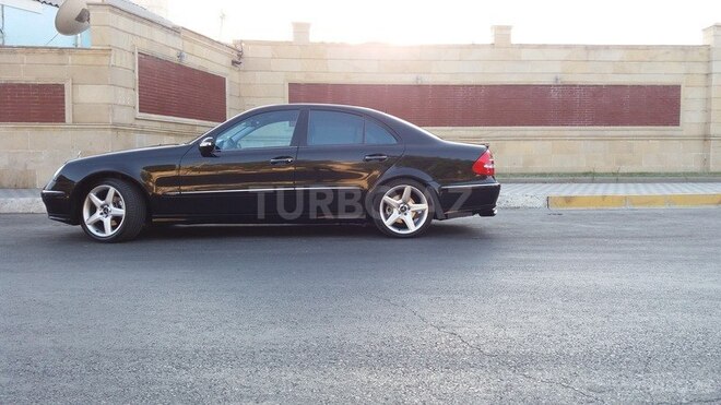Mercedes E 240 2003, 310,000 km - 2.6 l - Bakı