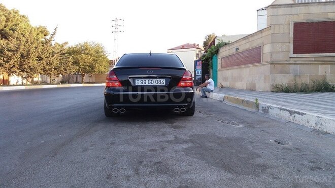 Mercedes E 240 2003, 310,000 km - 2.6 l - Bakı