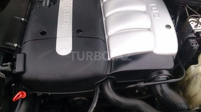 Mercedes E 220 2001, 276,218 km - 2.2 l - Bakı