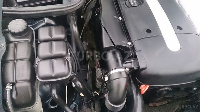 Mercedes E 220 2001, 276,218 km - 2.2 l - Bakı