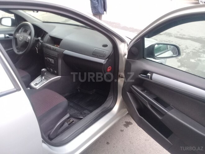 Opel Astra 2006, 245,000 km - 1.9 l - Bakı