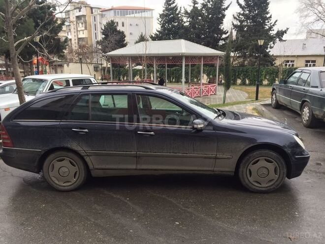 Mercedes C 220 2002, 367,000 km - 2.2 l - Bakı