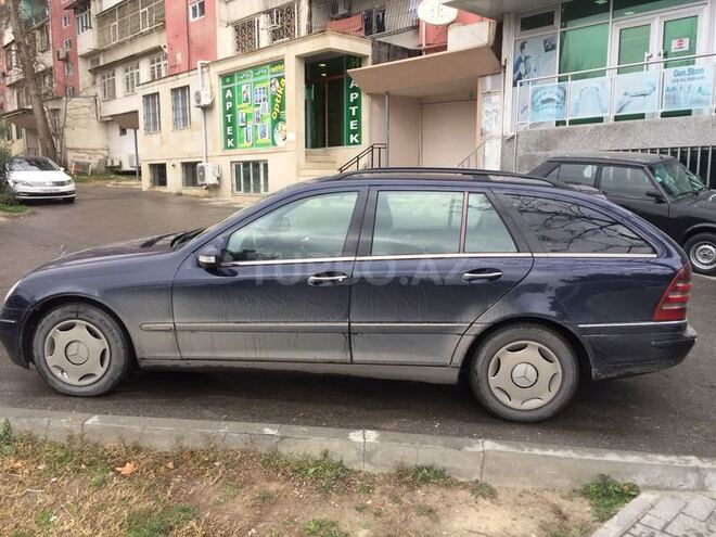 Mercedes C 220 2002, 367,000 km - 2.2 l - Bakı