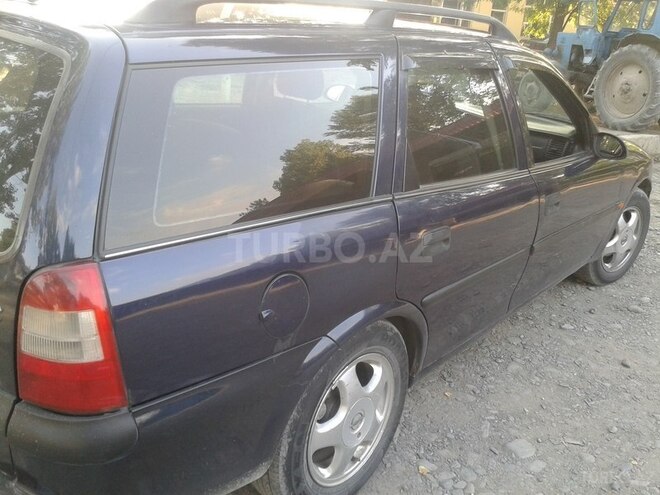 Opel Vectra 1998, 350,000 km - 1.8 л - Oğuz