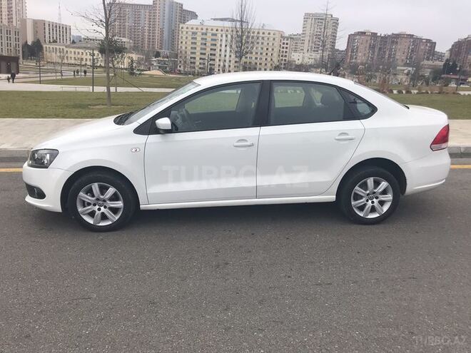Volkswagen Polo 2014, 52,500 km - 1.6 l - Bakı