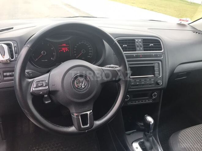 Volkswagen Polo 2014, 52,500 km - 1.6 l - Bakı