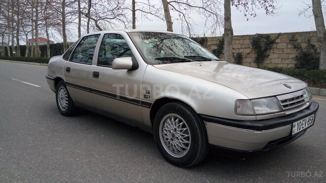Opel Vectra 1991, 270,000 km - 1.8 л - Bakı