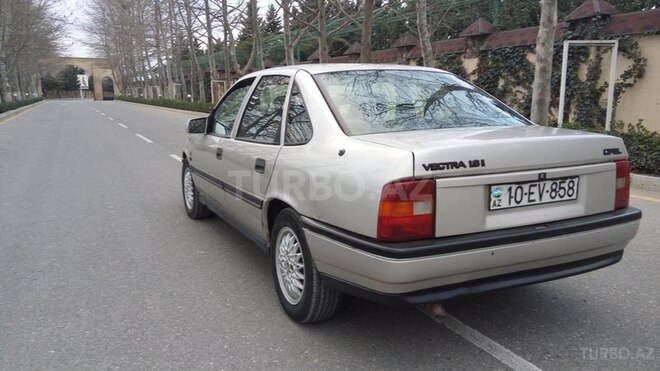 Opel Vectra 1991, 270,000 km - 1.8 л - Bakı