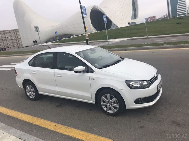 Volkswagen Polo 2014, 52,500 km - 1.6 l - Bakı