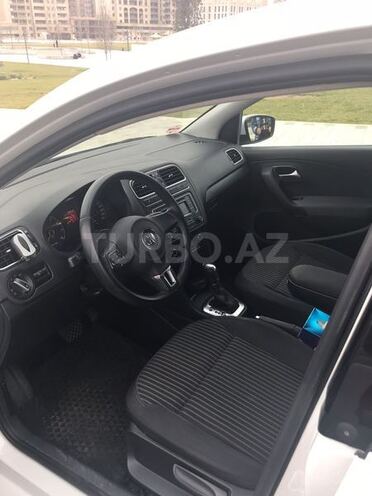 Volkswagen Polo 2014, 52,500 km - 1.6 l - Bakı