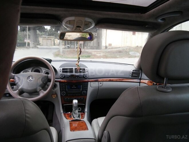Mercedes E 320 2002, 270,000 km - 3.2 л - Bakı