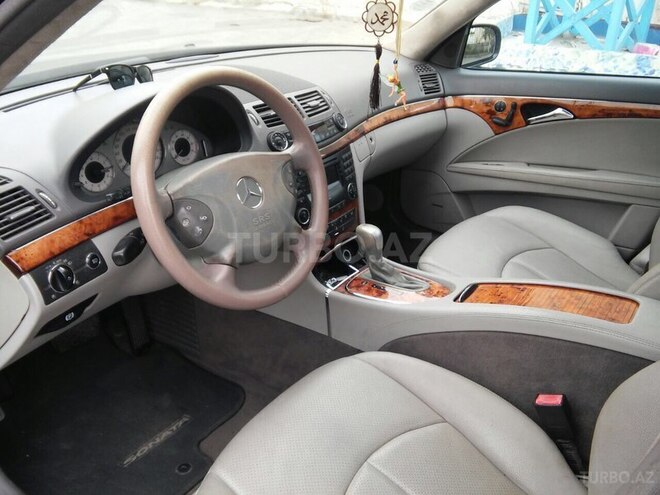 Mercedes E 320 2002, 270,000 km - 3.2 л - Bakı