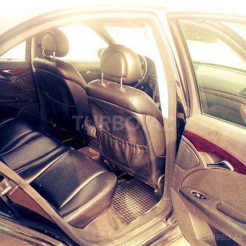 Mercedes E 200 2004, 335,500 km - 2.2 l - Bakı