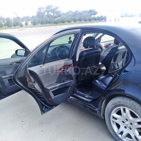 Mercedes E 200 2004, 335,500 km - 2.2 l - Bakı