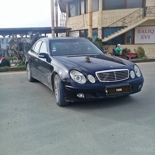 Mercedes E 200 2004, 335,500 km - 2.2 l - Bakı