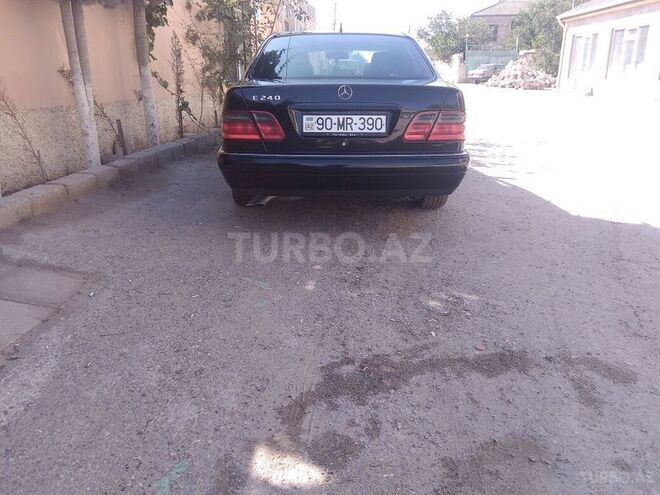 Mercedes E 240 1998, 290,000 km - 2.4 l - Bakı
