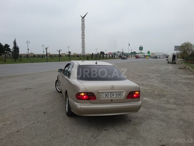 Mercedes E 240 2000, 289,673 km - 0.2 l - Xırdalan