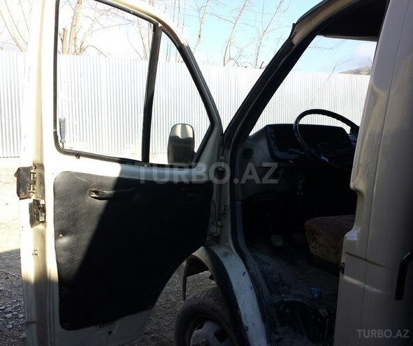 GAZ 330202-740 2000, 94,000 km - 2.4 л - Şəki