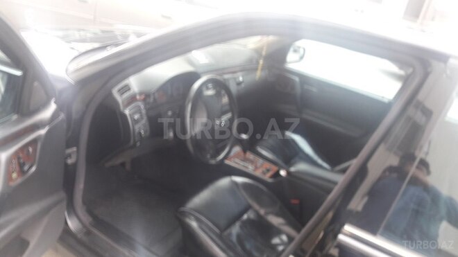 Mercedes E 320 2001, 244,300 km - 3.2 l - Bakı