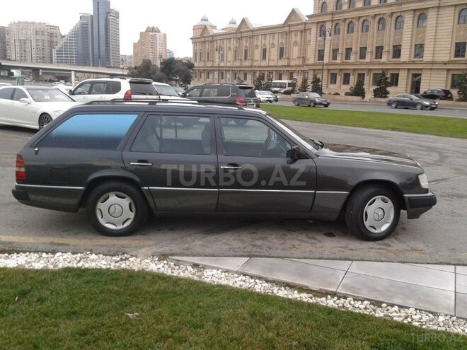 Mercedes E 250 1990, 480,256 km - 2.5 l - Bakı
