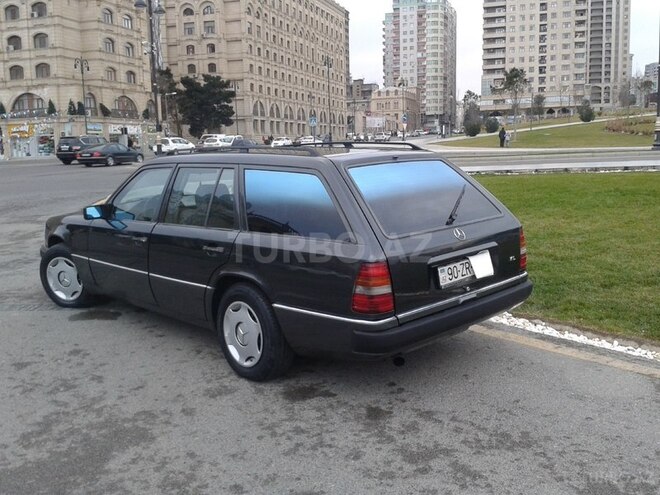 Mercedes E 250 1990, 480,256 km - 2.5 l - Bakı